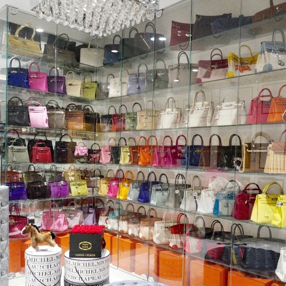 Handbags, Totes, Purses - Picture 1 of 1